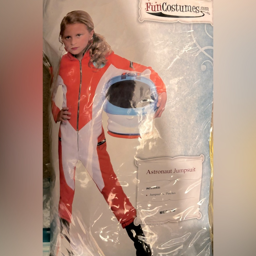 Astronaut costume Kids size M (8-10?) worn once
